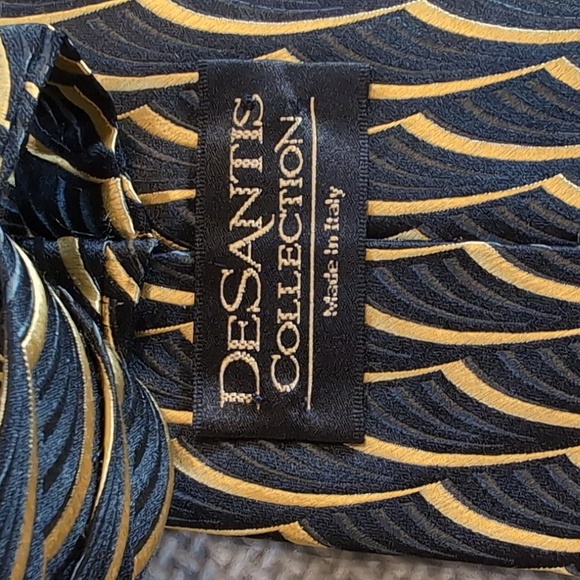 DeSantis Collection silk Tie - Picture 4 of 7